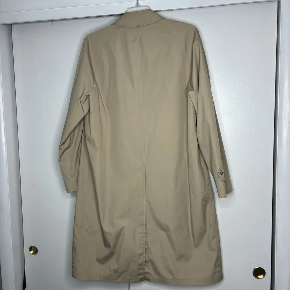 Men’s Vintage London Fog Trenchcoat. Size 42 Long. Professional‎ Outerwear